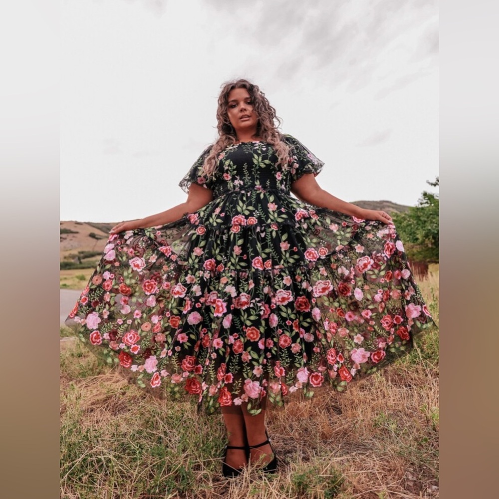 JessaKae Black Rose Midi Dress 2X
